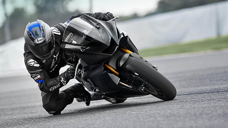Мотоцикл Yamaha R6 Race